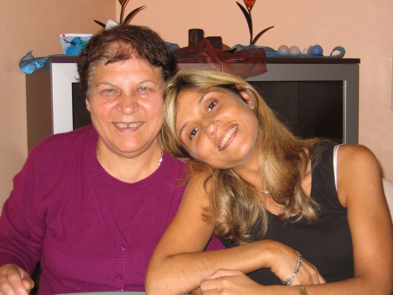 Yesim Yksel