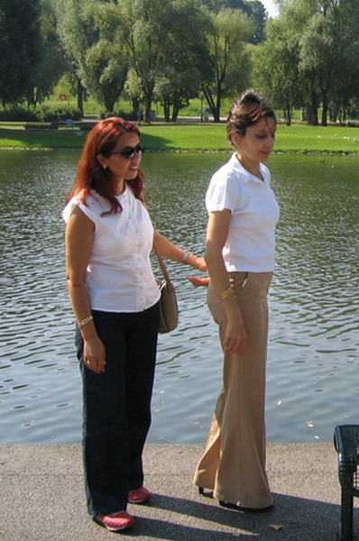 Zeynep Eryilmaz ve Hatice Orhan